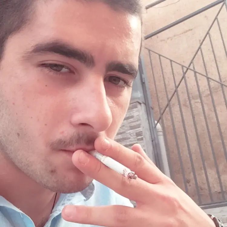 Я Гиоргий, 25, из Тбилисской, ищу знакомство для общения