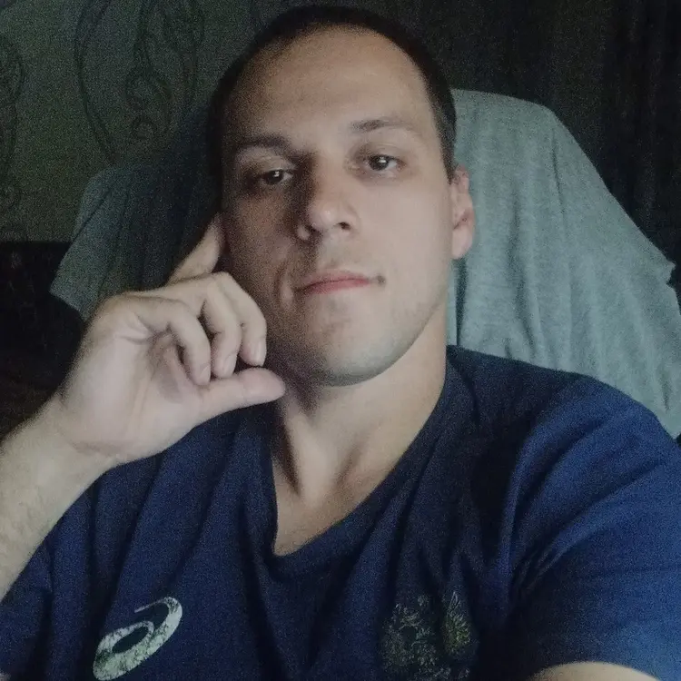 Дмитрий из Уссурийска, мне 31, познакомлюсь для постоянных отношений
