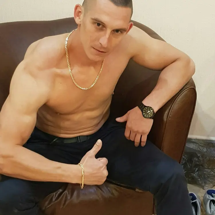 Я Красавчик, 34, из Новокузнецка, ищу знакомство для приятного времяпровождения