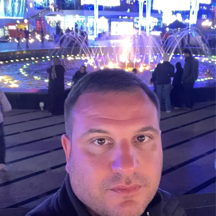 Я Сергей, 40, знакомлюсь для виртуального секса в Санкт-Петербурге