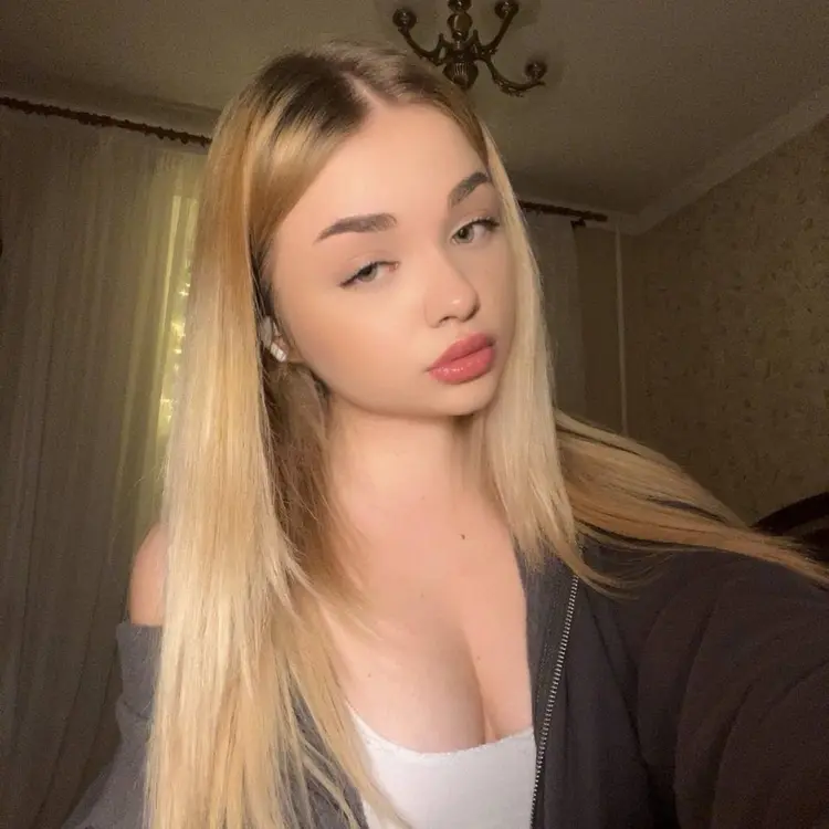 Я Дарья, 19, из Казани, ищу знакомство для регулярного секса