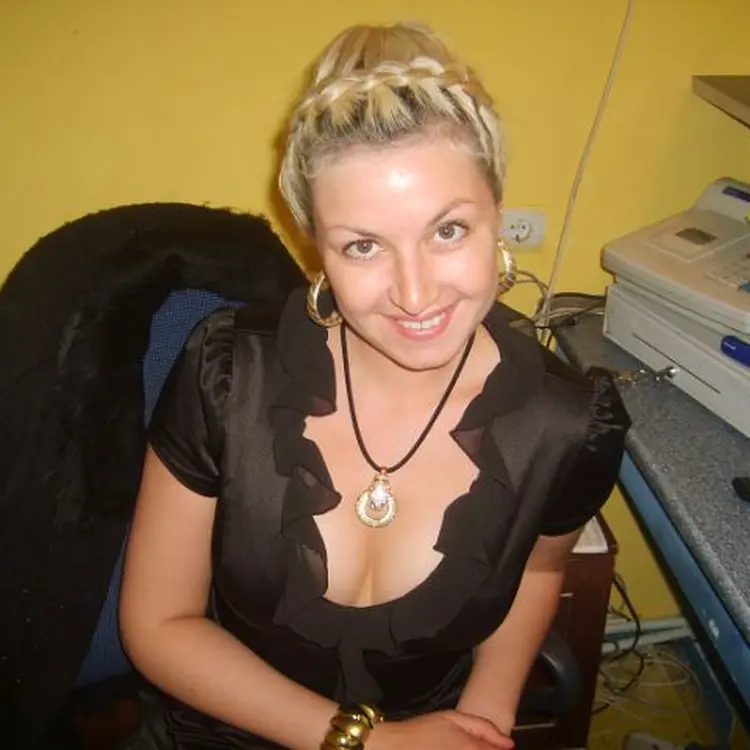 Я Лена, 39, знакомлюсь для виртуального секса в Оренбурге