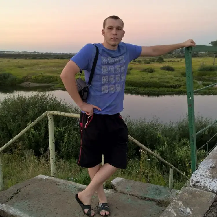 Я Алексей, 32, знакомлюсь для регулярного секса в Ярцеве