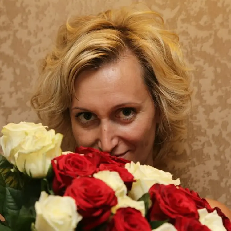Людмила из Данилова, мне 49, познакомлюсь для регулярного секса