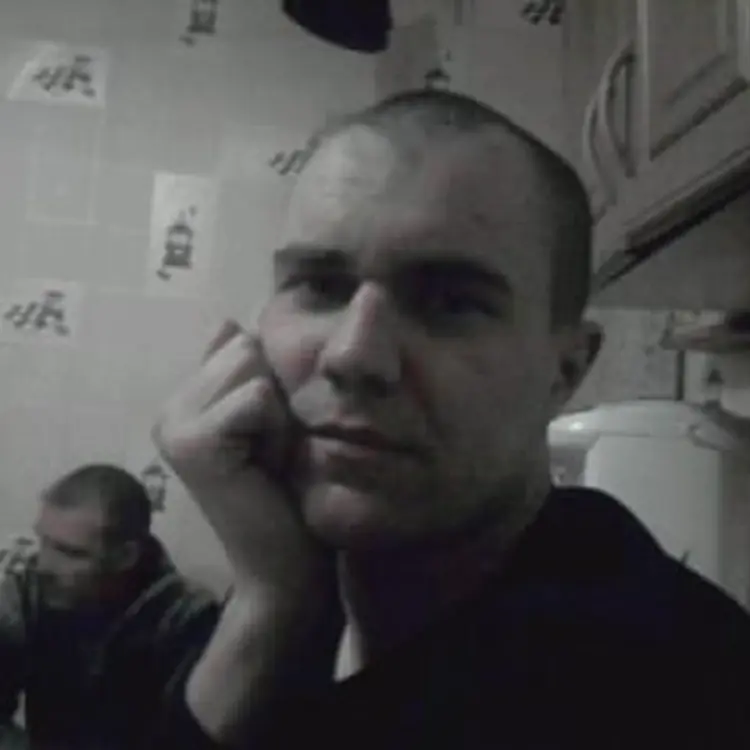 Aleksandr из Гурьевска, мне 37, познакомлюсь для регулярного секса