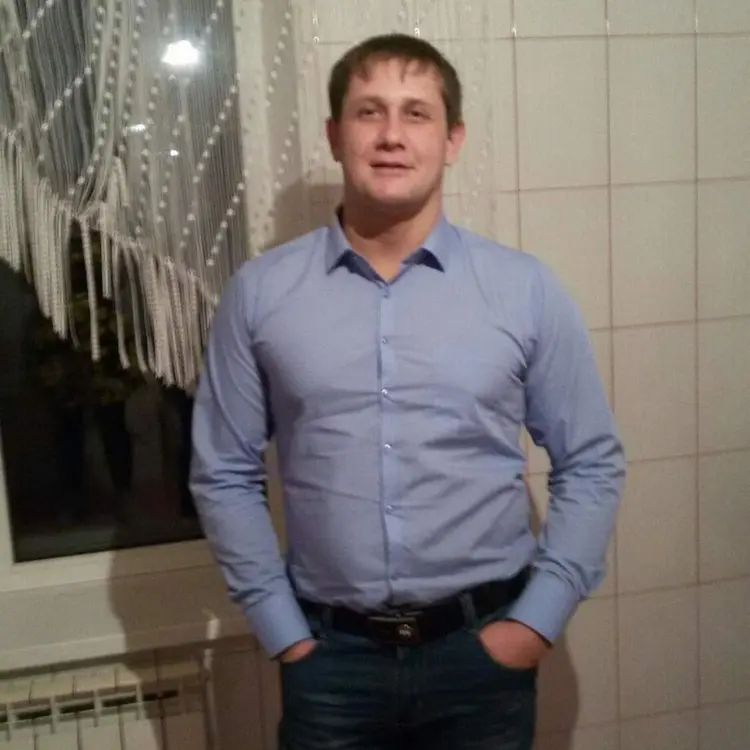 Я Алексей, 34, из Коврова, ищу знакомство для регулярного секса