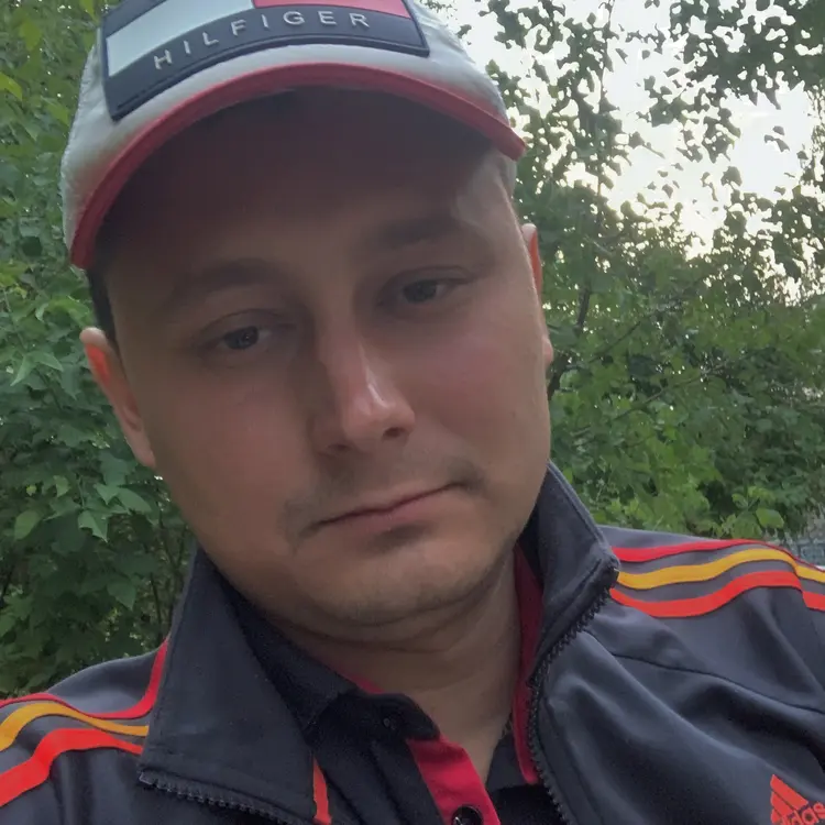 Я Vladimir, 28, из Березников, ищу знакомство для регулярного секса