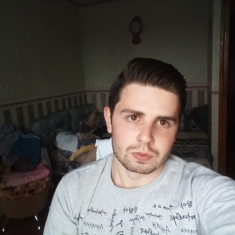 Я Юрий, 25, из Пскова, ищу знакомство для общения