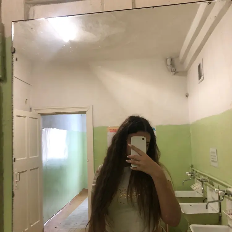 Я Виолетта, 22, знакомлюсь для регулярного секса в Ангарске