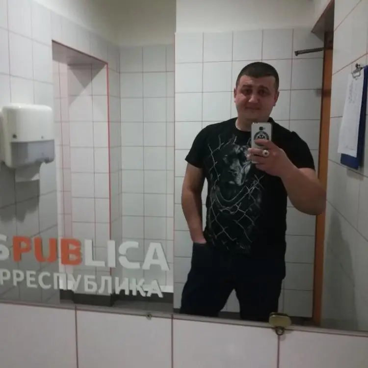 Я Саня, 35, из Прокопьевска, ищу знакомство для секса на одну ночь