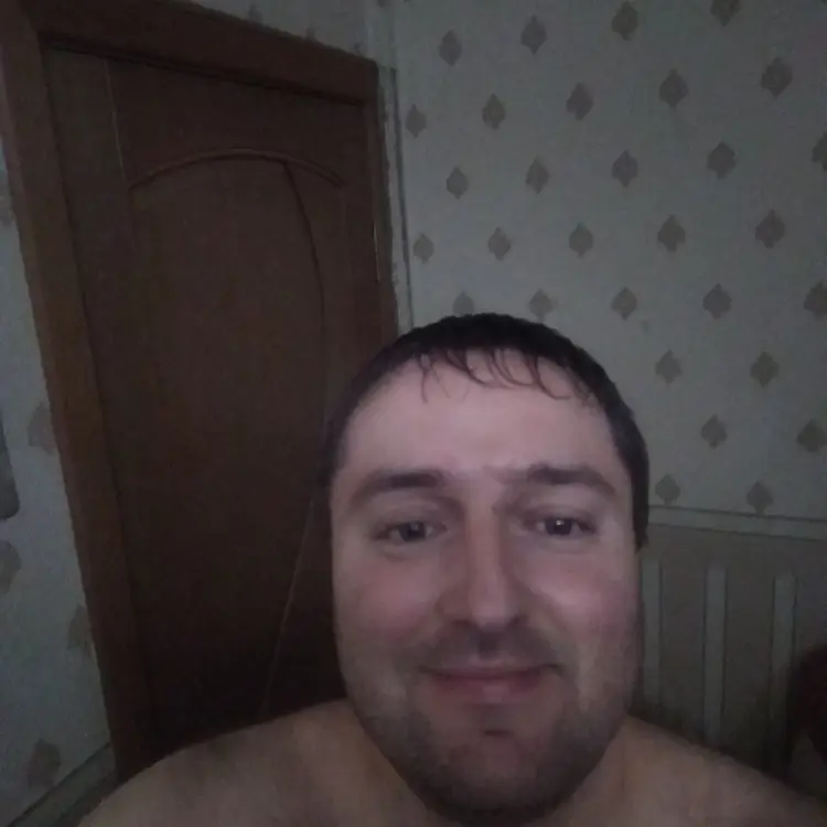 Дмитрий из Липецка, мне 24, познакомлюсь для секса на одну ночь