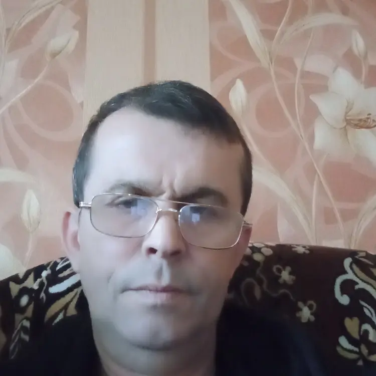 Я Виталий, 53, знакомлюсь для дружбы в Луганске