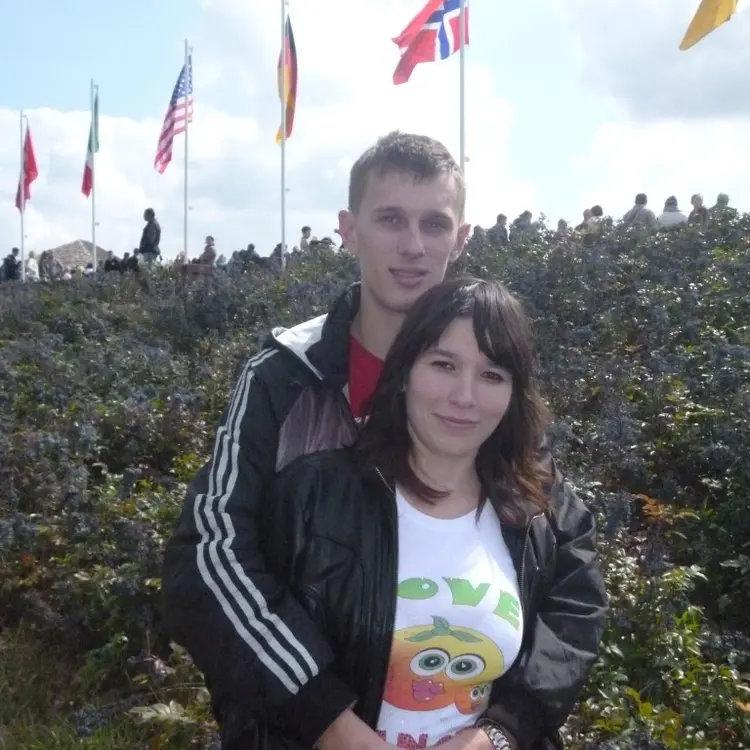 Денис И Анна из Донецка, мне 28, познакомлюсь для секса на одну ночь