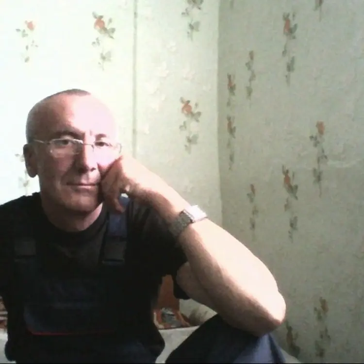 Я Олег, 56, знакомлюсь для регулярного секса в Полазне