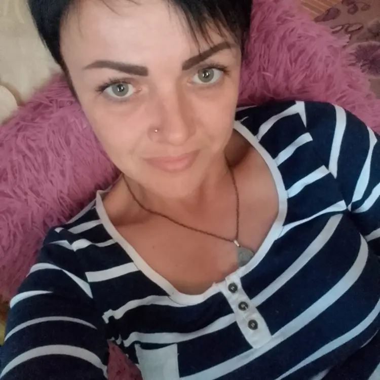 Я Елена, 38, из Запорожья, ищу знакомство для приятного времяпровождения