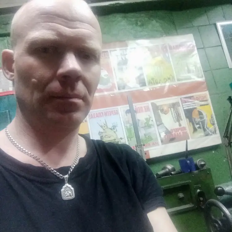 Я Александр, 44, из Омска, ищу знакомство для регулярного секса