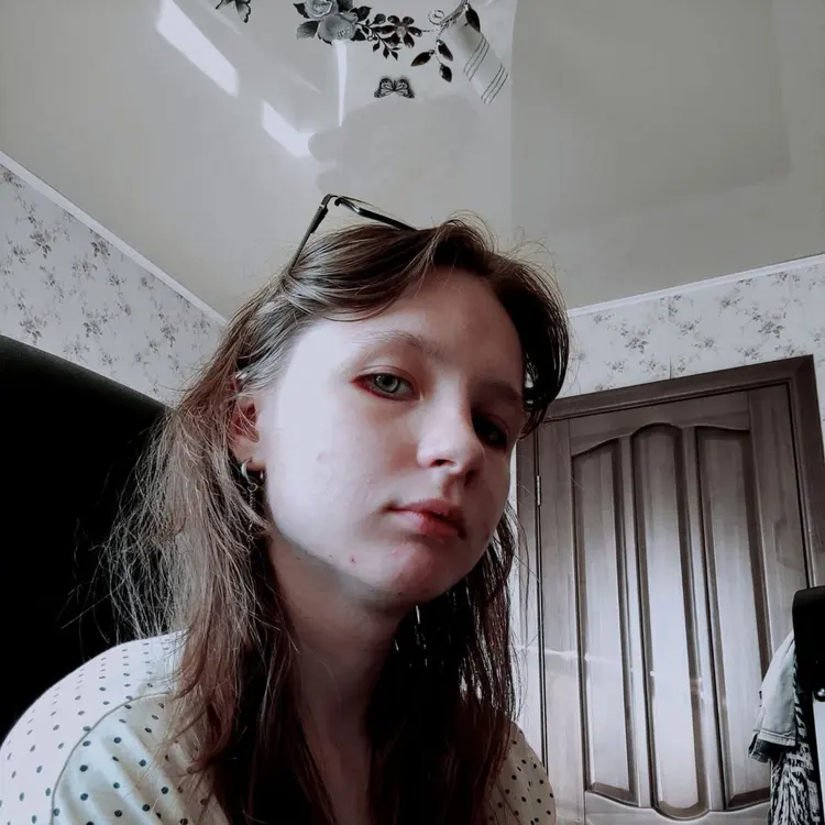 Я Елена, 19, из Челябинска, ищу знакомство для постоянных отношений