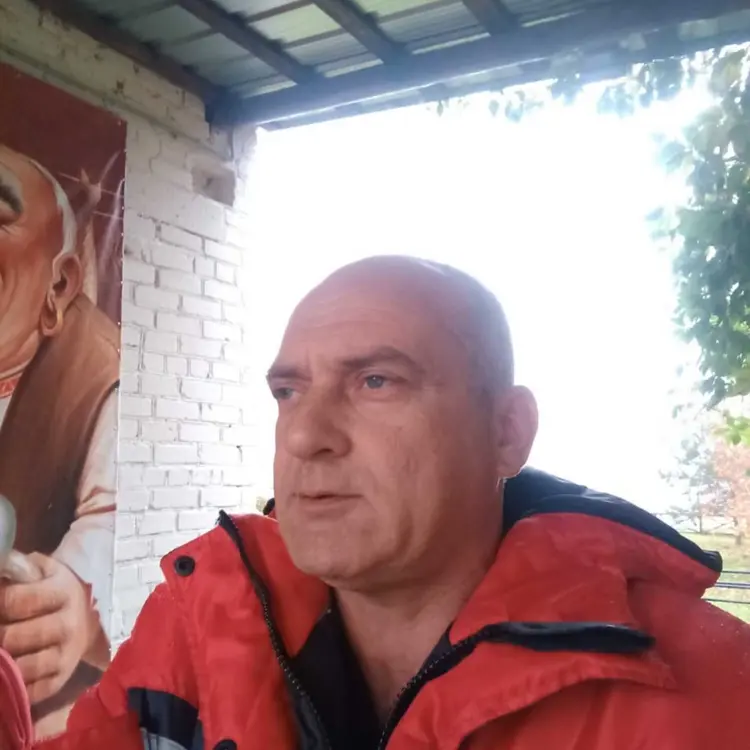 Я Владислав, 51, знакомлюсь для регулярного секса в Брянске