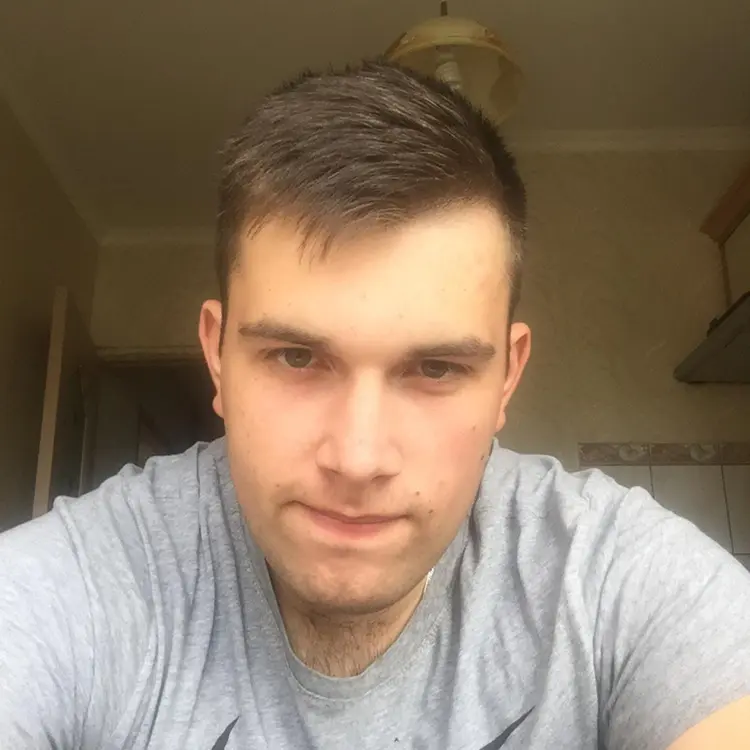 Я Владислав, 28, из Калининграда, ищу знакомство для виртуального секса