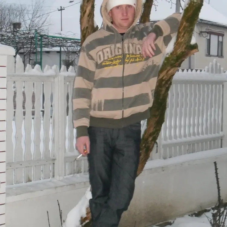 Я Jaroszlav, 36, знакомлюсь для регулярного секса в Берегове