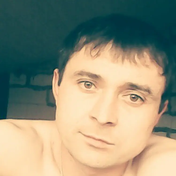 Я Владимир, 41, из Тосно, ищу знакомство для регулярного секса
