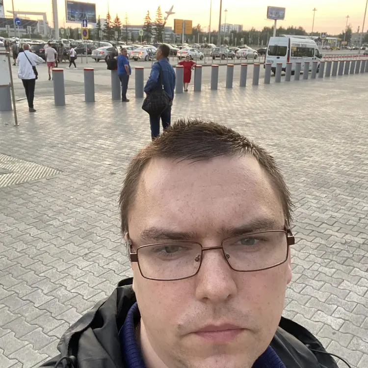 Я Артём, 32, из Домодедова, ищу знакомство для регулярного секса