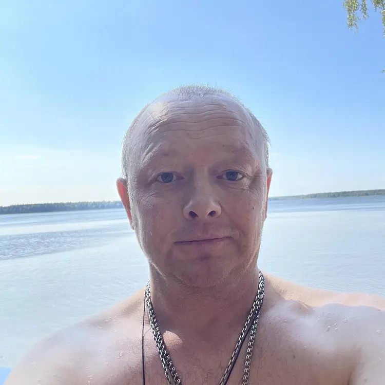 Я Михаил, 42, знакомлюсь для приятного времяпровождения в Пушкине