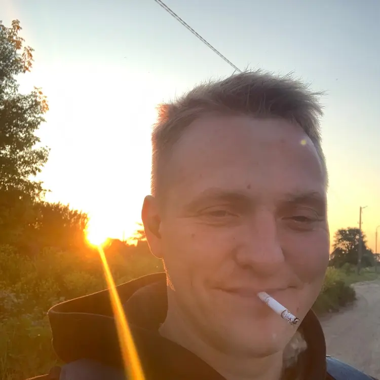 Я Сергей, 33, знакомлюсь для регулярного секса в Пскове