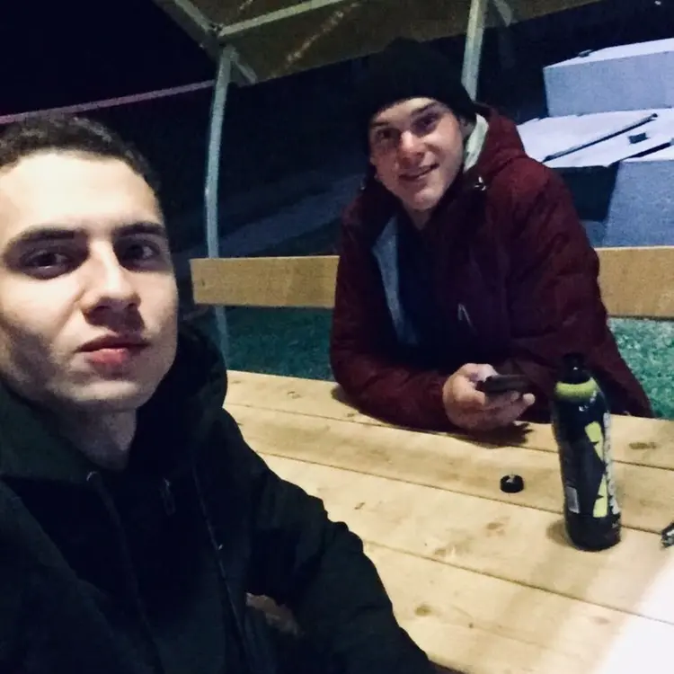 Я Ramil, 23, из Владивостока, ищу знакомство для секса на одну ночь