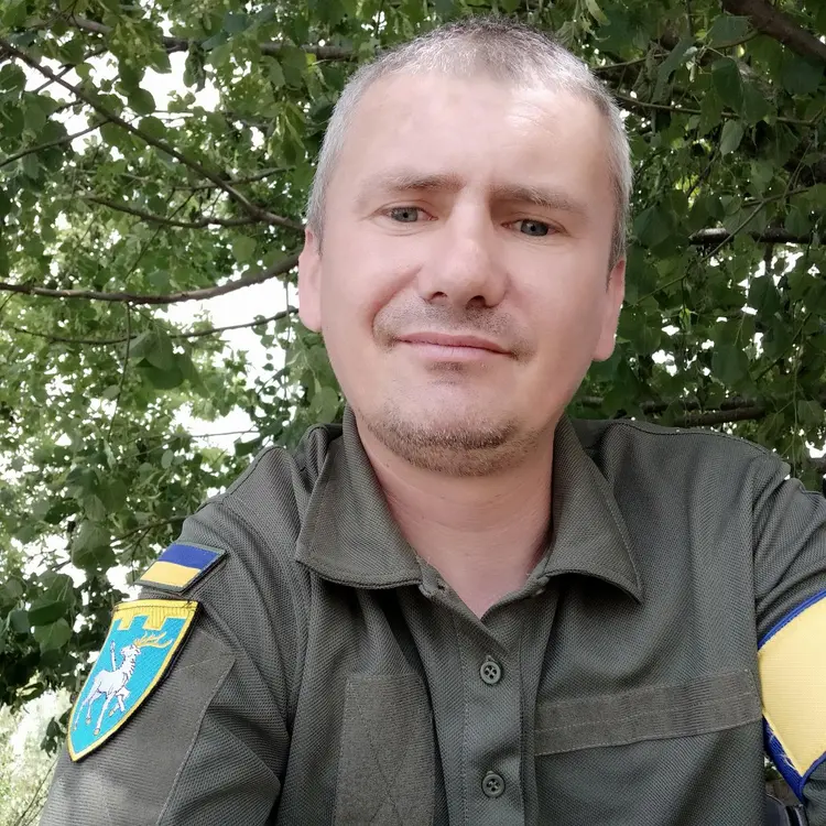 Я Ярослав, 38, знакомлюсь для приятного времяпровождения в Николаеве