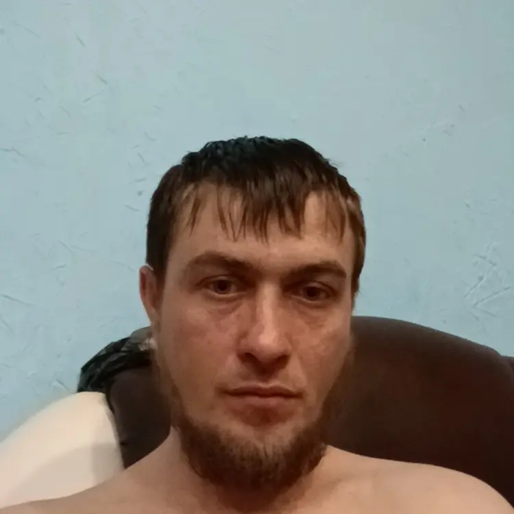 Я Александр, 32, из Белгорода, ищу знакомство для секса на одну ночь
