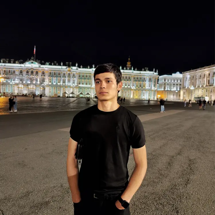 Я Шерзод, 20, из Брянска, ищу знакомство для совместных путешествий
