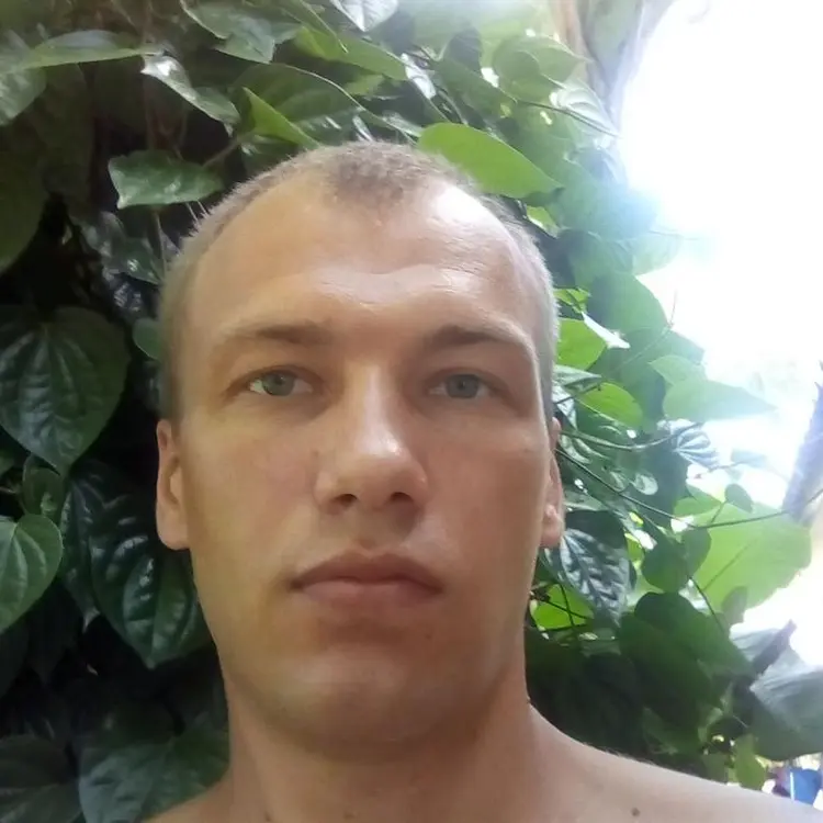 Сергей из Талнаха, мне 33, познакомлюсь для виртуального секса