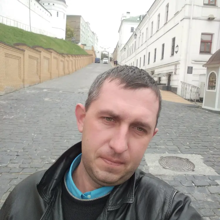 Я Ярослав, 40, из Бобровиця, ищу знакомство для совместных путешествий