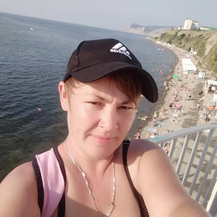 Марина из Санкт-Петербурга, ищу на сайте регулярный секс
