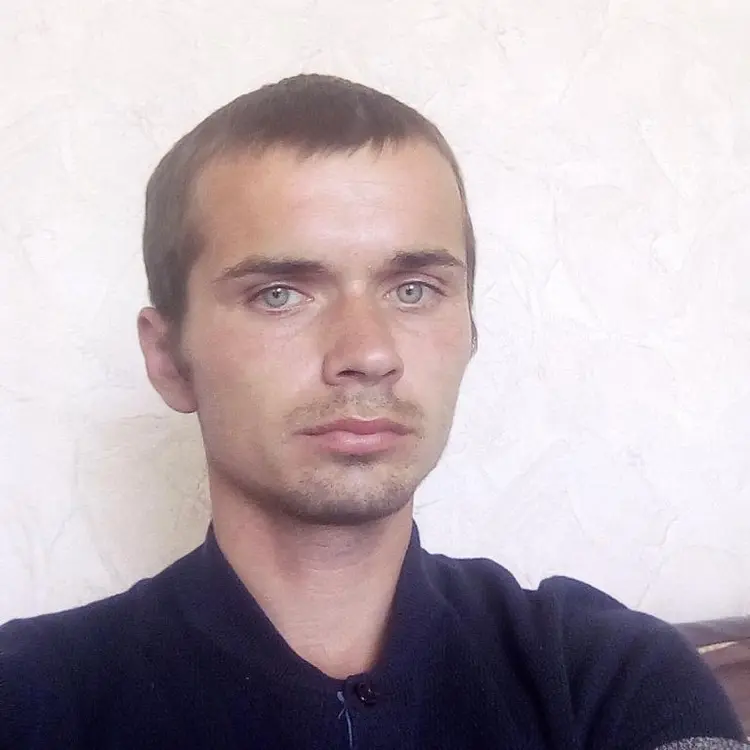 Я Вячеслав, 30, из Арсеньева, ищу знакомство для регулярного секса