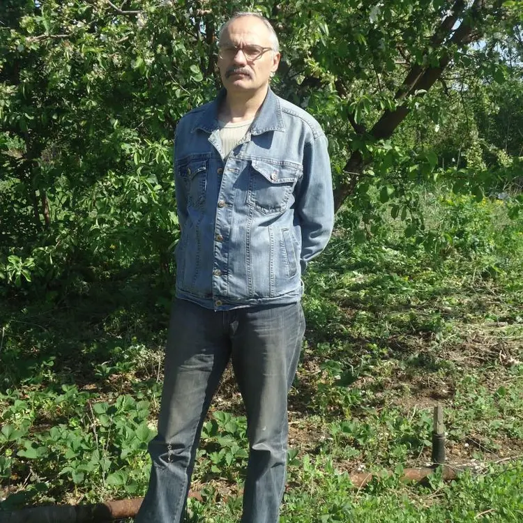 Я Георгий, 55, из Морозовска, ищу знакомство для регулярного секса