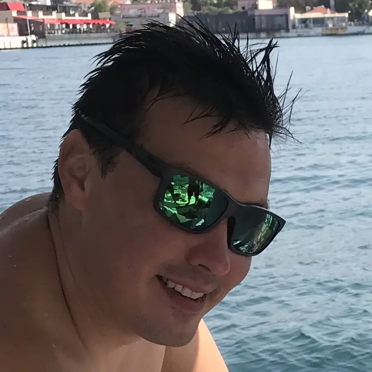 Я Alex, 40, из Севастополя, ищу знакомство для регулярного секса