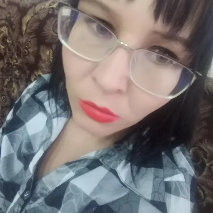 Я Алина, 36, знакомлюсь для виртуального секса в Чите
