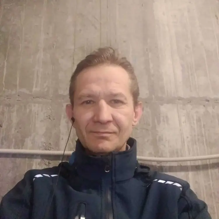 Я Сергей, 49, из Петропавловска-Камчатского, ищу знакомство для секса на одну ночь
