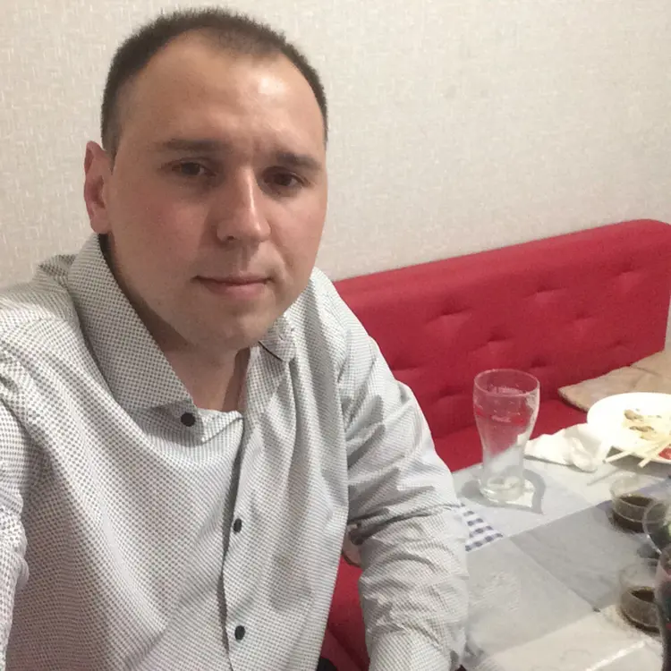 Я Владимир, 28, из Сыктывкара, ищу знакомство для общения