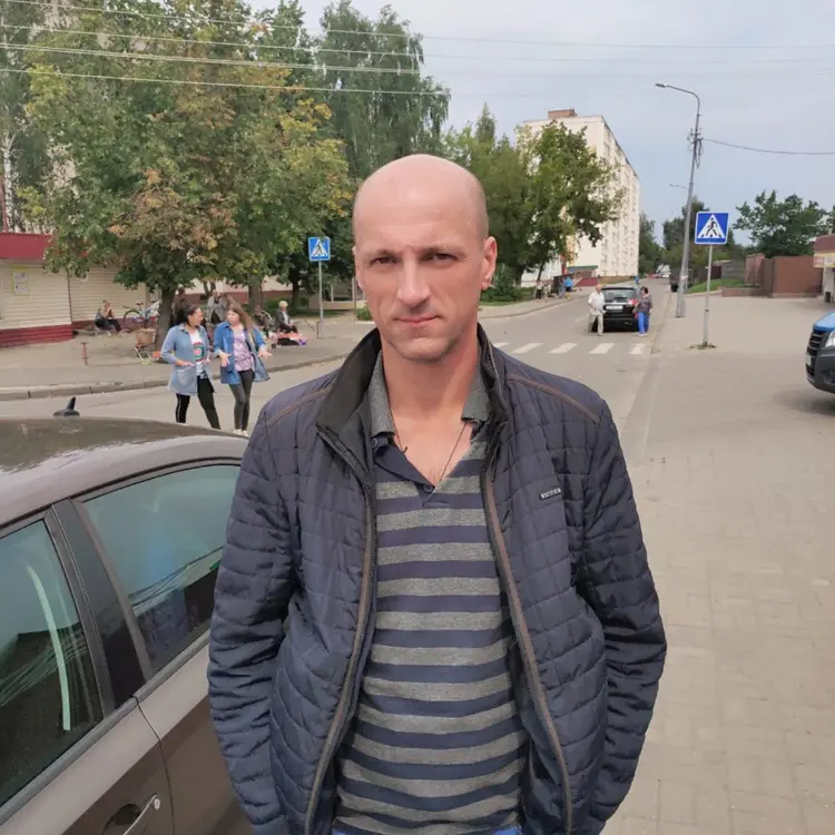 Я Сергей, 41, знакомлюсь для секса на одну ночь в Жлобине