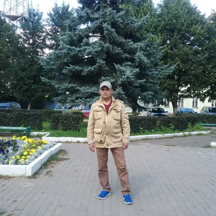 Я Oлег, 58, из Вилючинска, ищу знакомство для регулярного секса