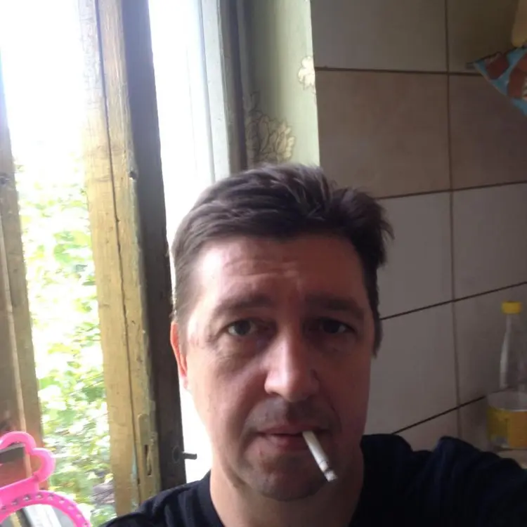 Я Виталик, 55, знакомлюсь для регулярного секса в Электростали