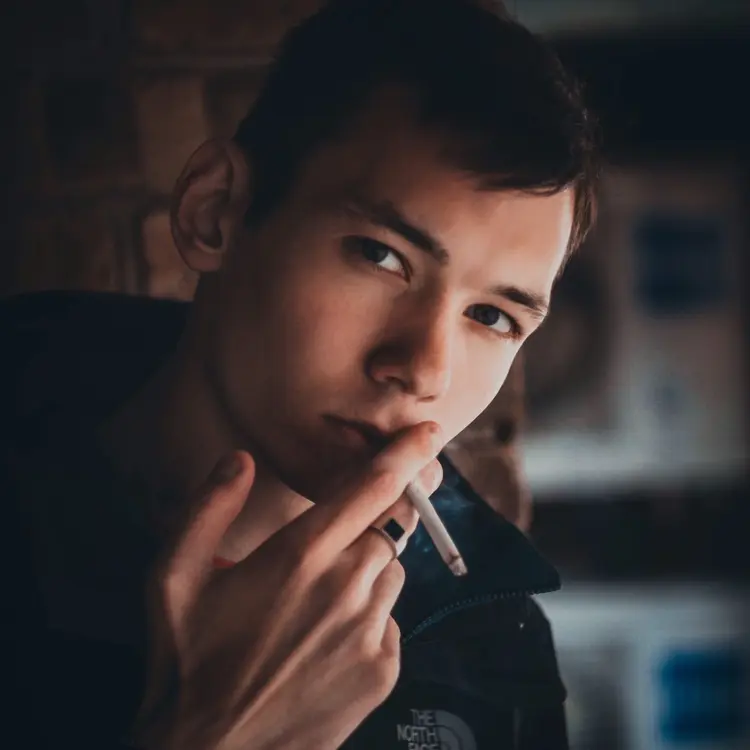 Я Илья, 24, из Новокуйбышевска, ищу знакомство для дружбы