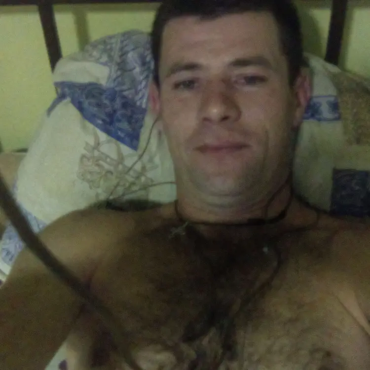Я Юрий, 38, знакомлюсь для секса на одну ночь в Долгопрудном