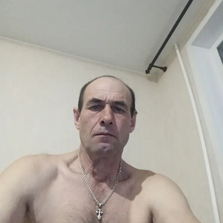 Сергей из Саратова, ищу на сайте секс на одну ночь
