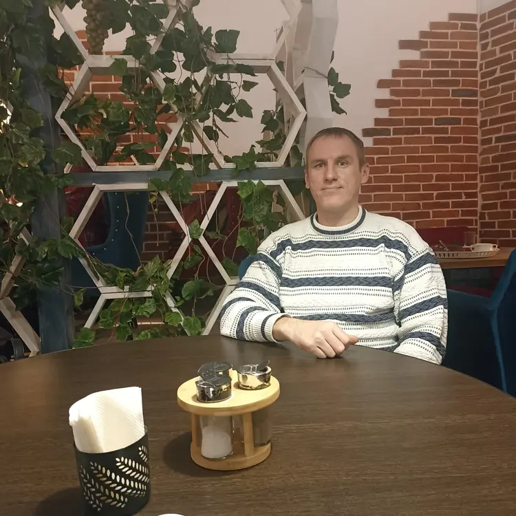 Я Алексей, 41, знакомлюсь для секса на одну ночь в Петрозаводске