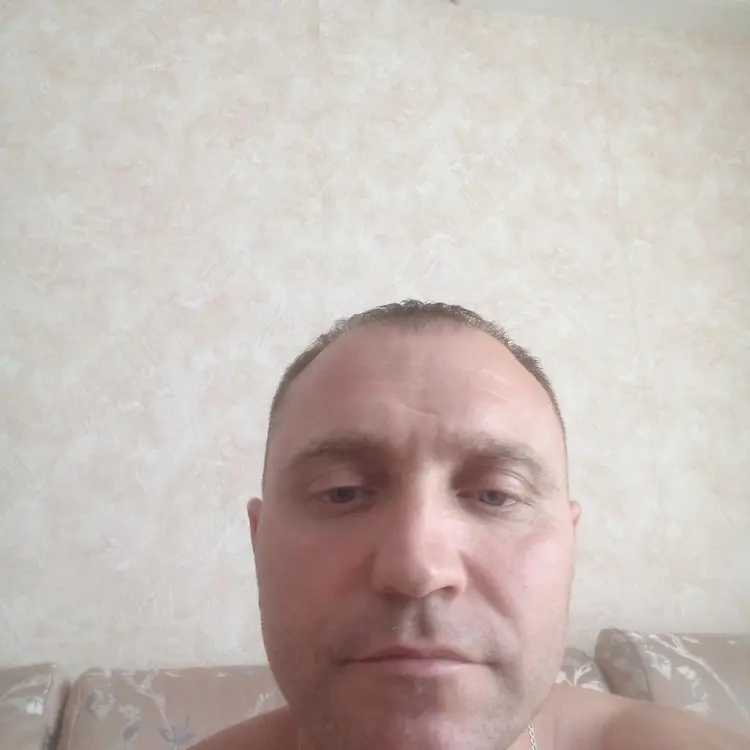 Я Диман, 45, знакомлюсь для регулярного секса в Тольятти