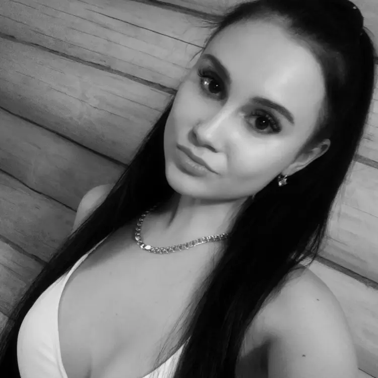Я Полина, 29, знакомлюсь для приятного времяпровождения в Казани